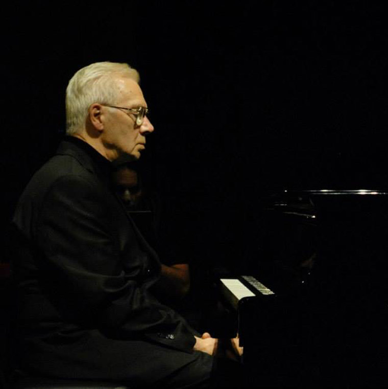 Szabolcs Esztényi